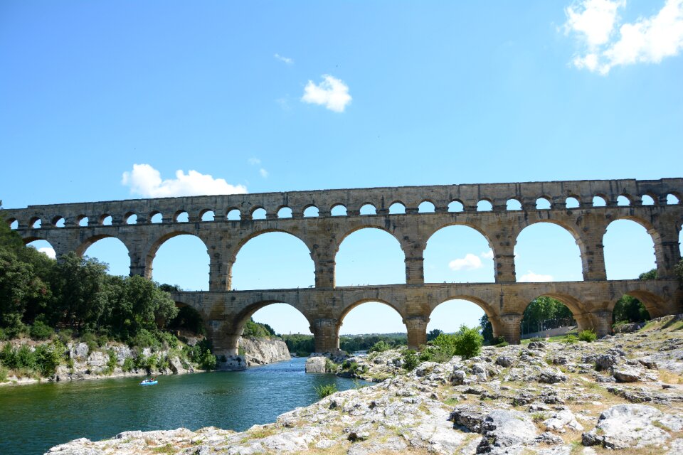 Trip gardon river roman aqueduct