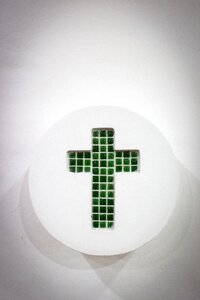 Cross tile wall decorations