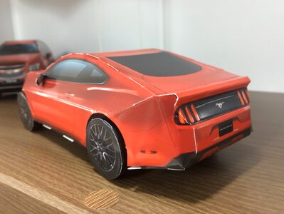 Murs teng car paper toy
