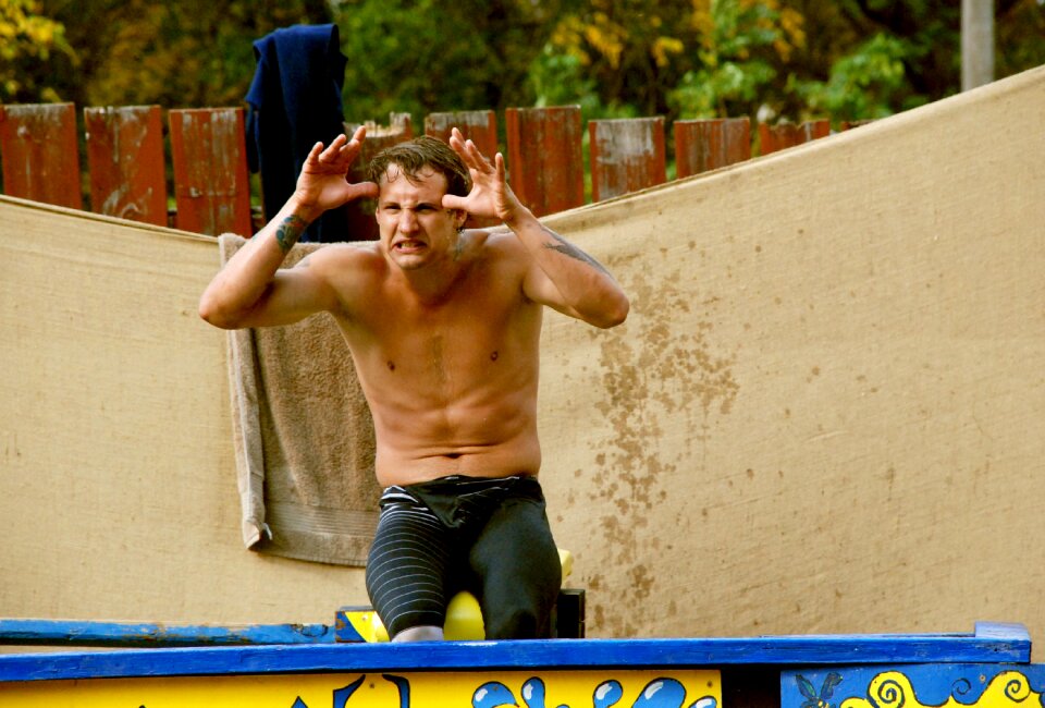 Expression shirtless taunt