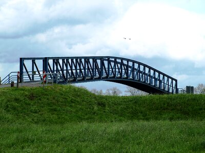 Steel steel bridge leda photo