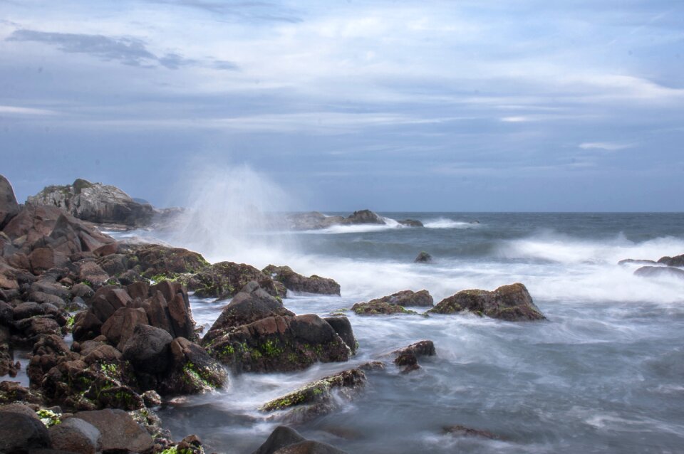 Litoral beach rocks photo