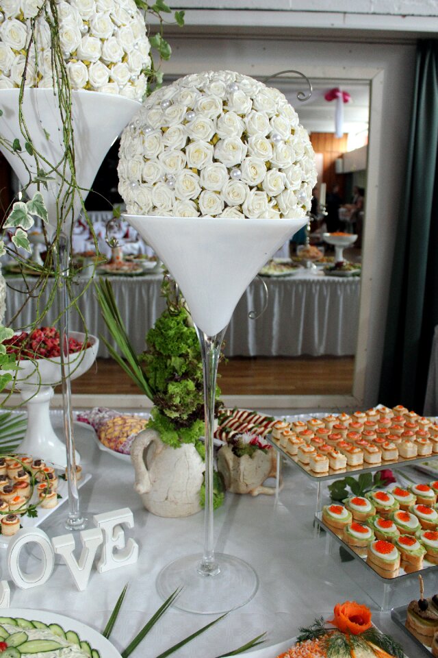 Floral arrangement flowers sector