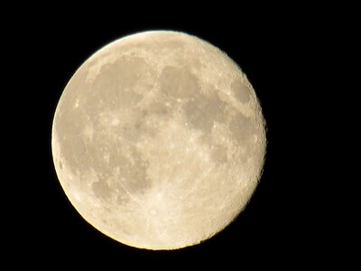 Full midnight lunar photo