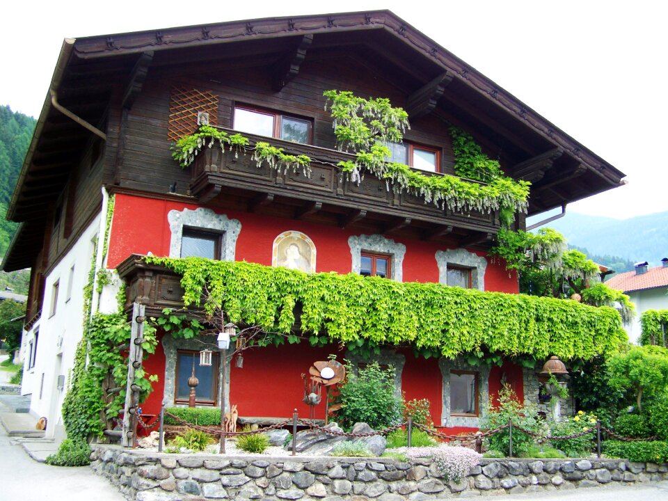 Alpine old house doelsach austria