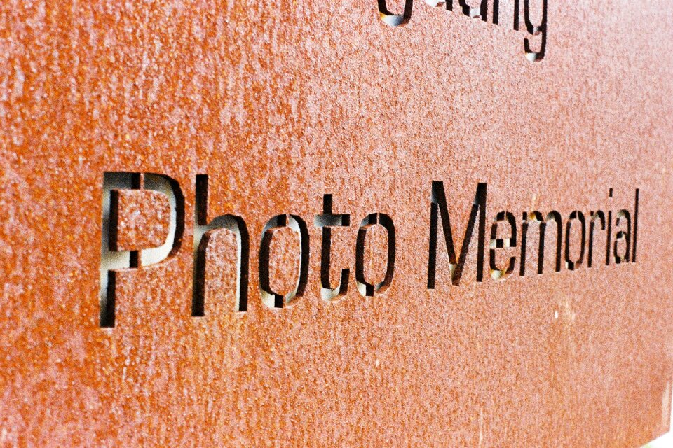 Photo iron plate photo museum