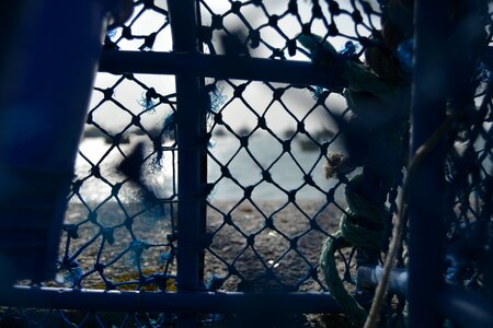 Net fisherman the conquet through the mesh