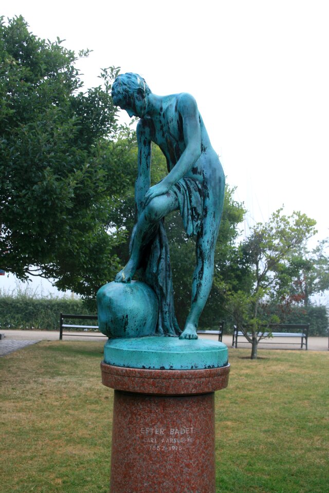 Sculpture culture vintage