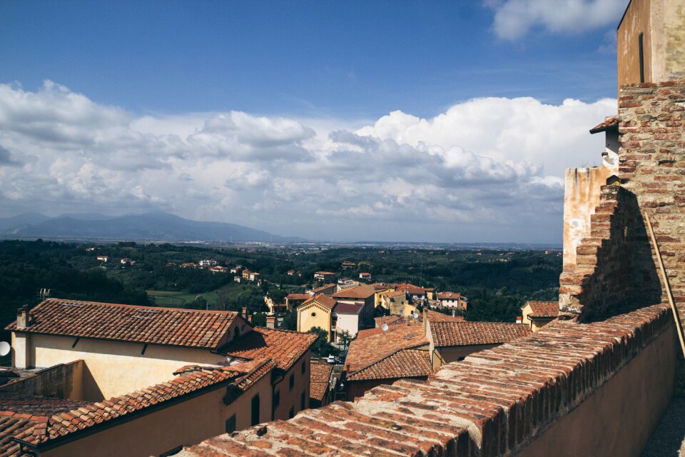 Tuscany lari landscape