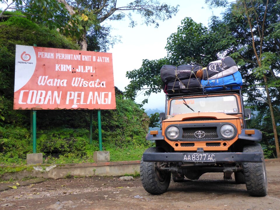 Car indonesia travellers