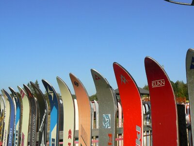 Skis the fence exhibition