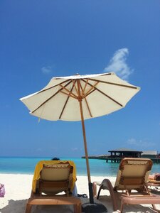 Maldives parasol break photo