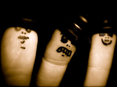 Fingers hat coloring