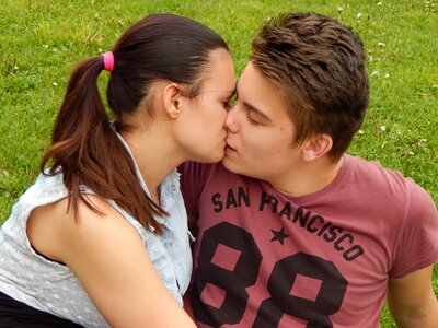 Love kiss spring
