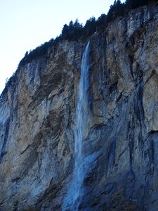 Lauterbrunnen steep steep wall photo