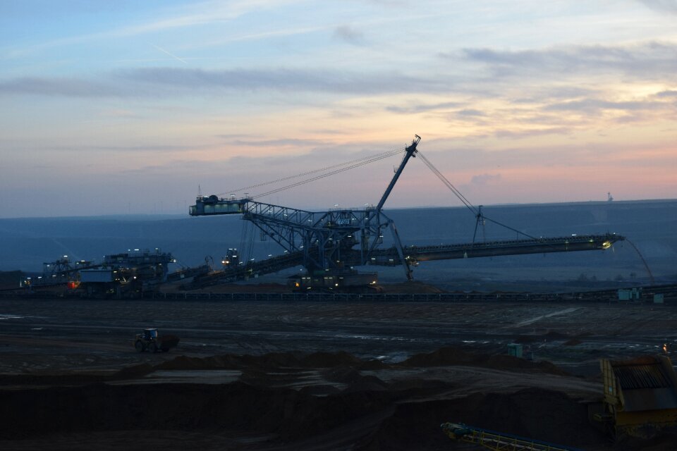 Overburden brown coal removal