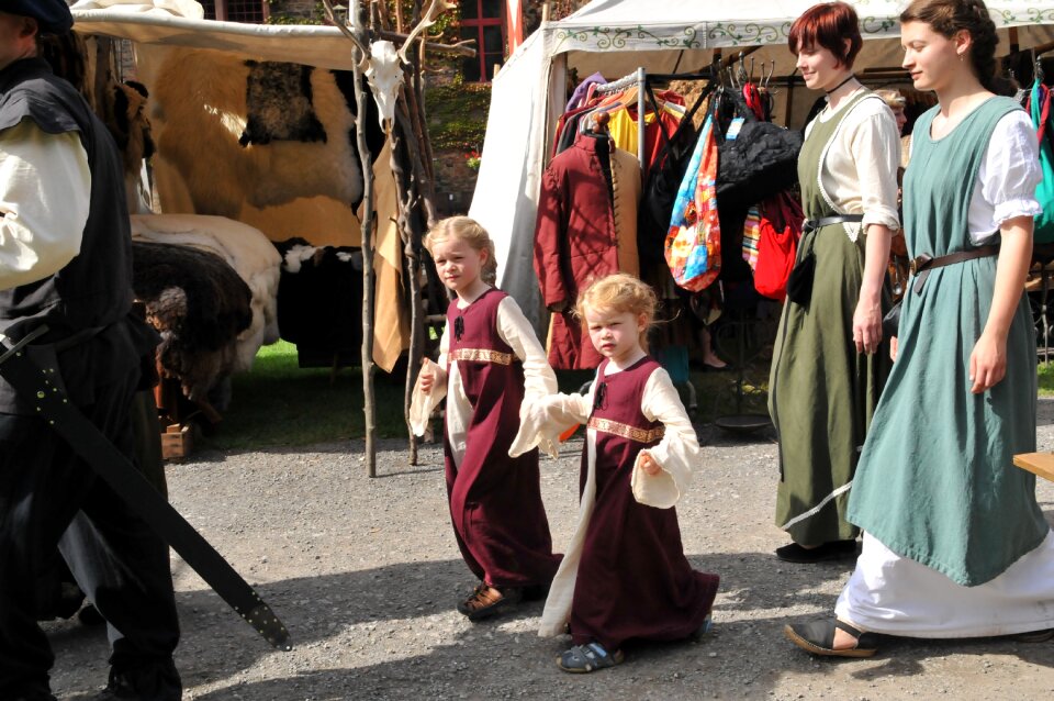 Girl middle ages market
