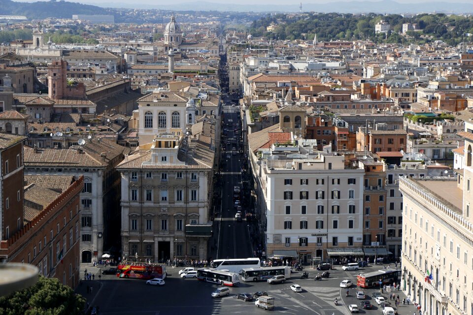 Road city italy