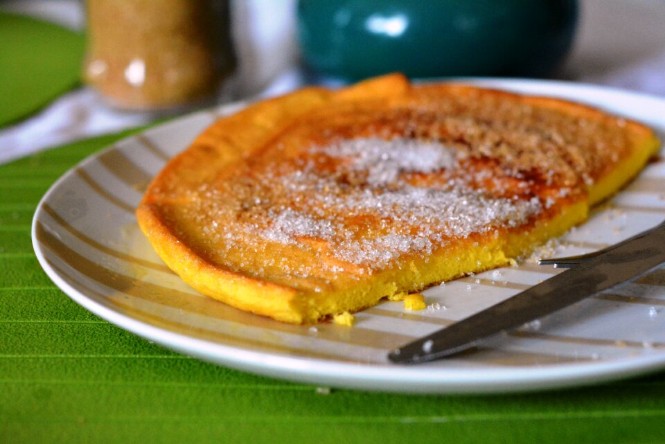 Sugar eating sweet dish