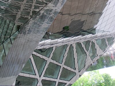 Mirror architecture