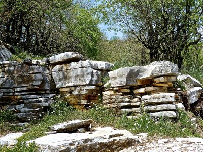 Wall geology feature