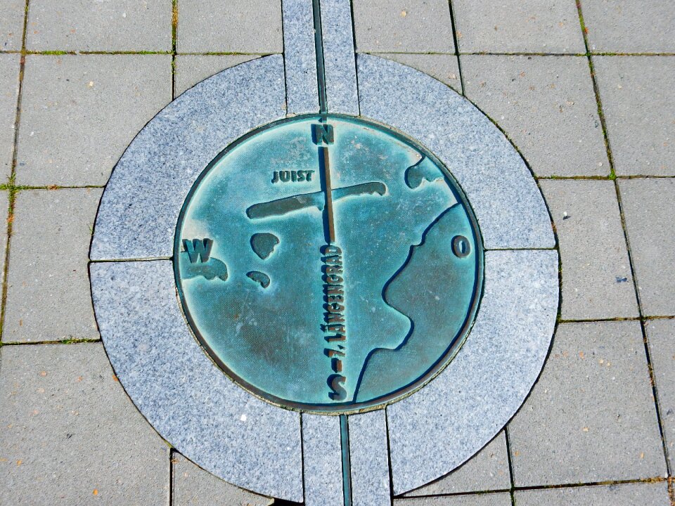 Gullideckel grey round