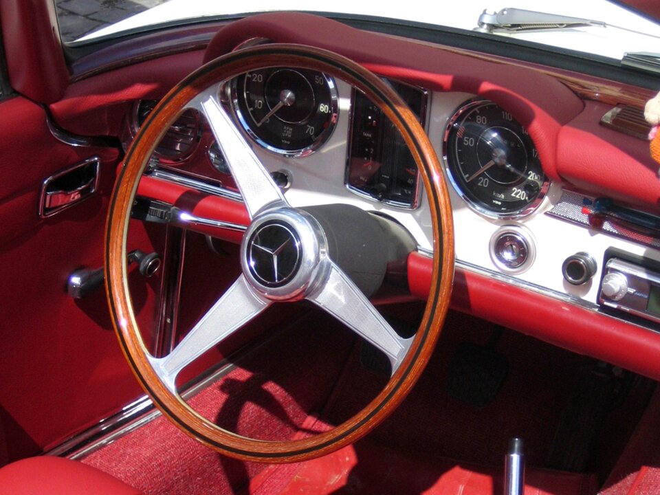 Auto oldtimer mercedes 250