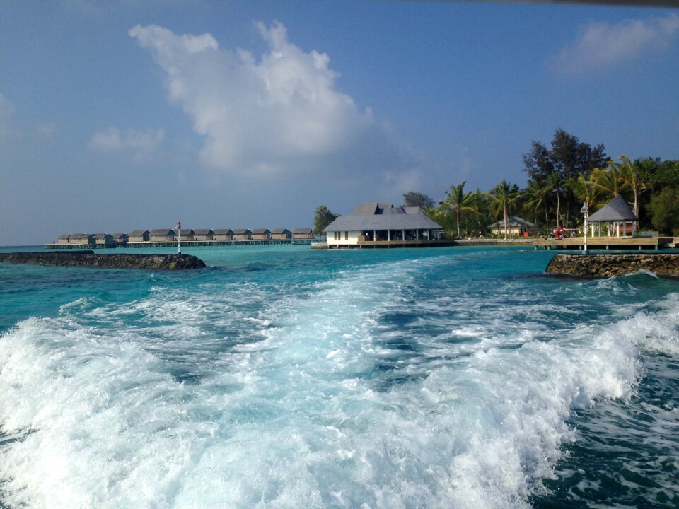 Maldives boat trip wave