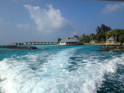 Maldives boat trip wave