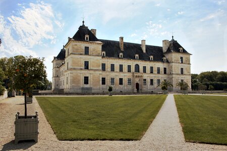 Yonne heritage architecture photo