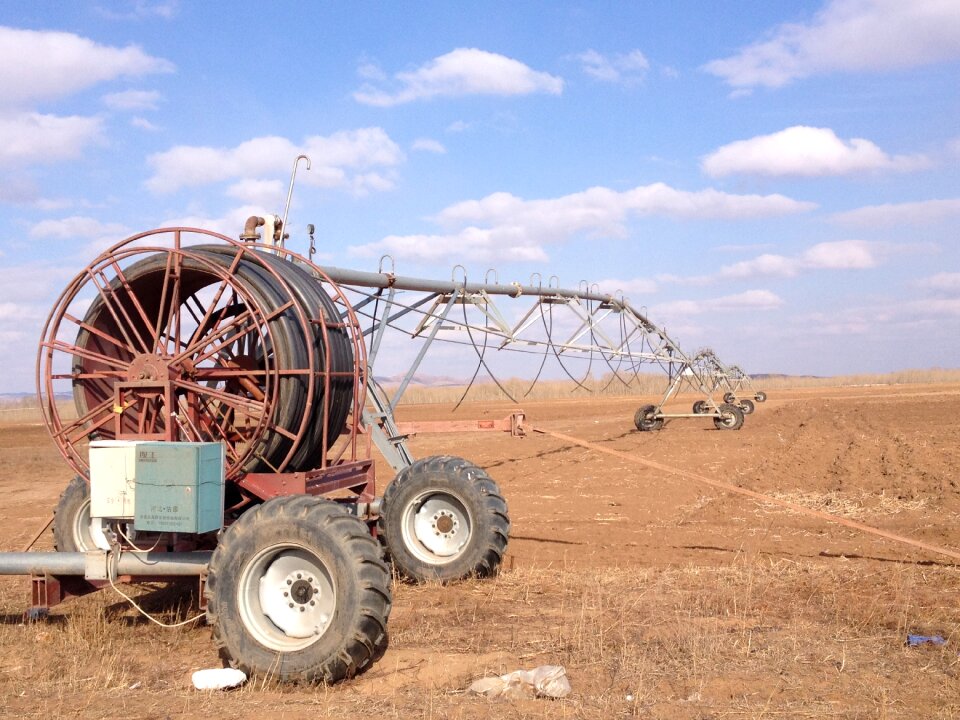 White cloud land machinery