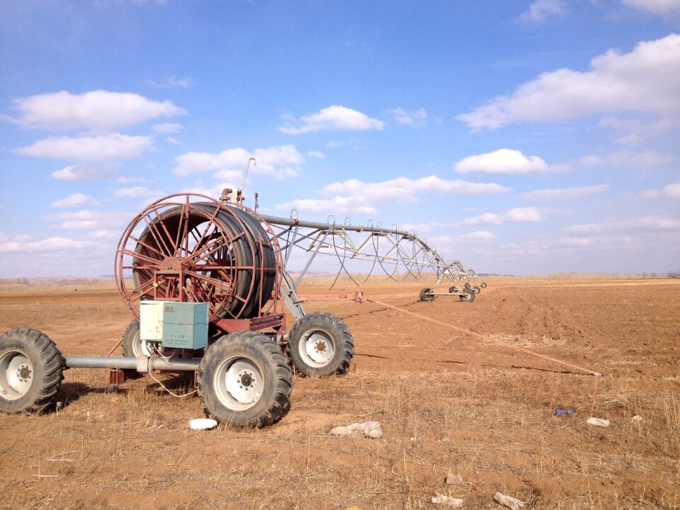 White cloud land machinery photo