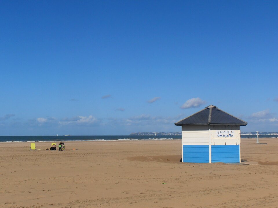 Beach sand horizon