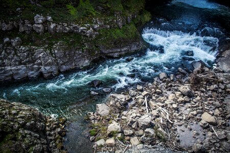 Water noise stones