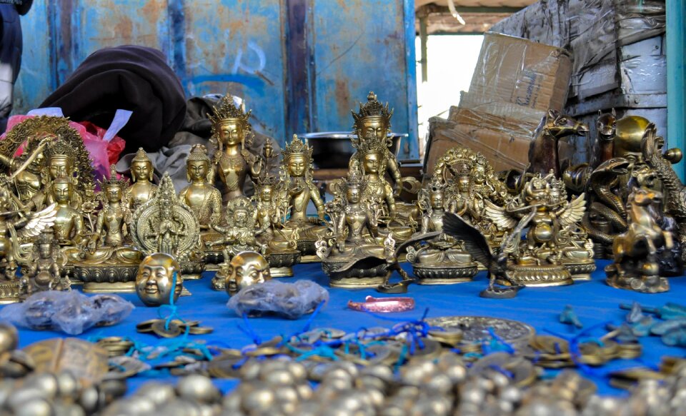 Traditional market open market