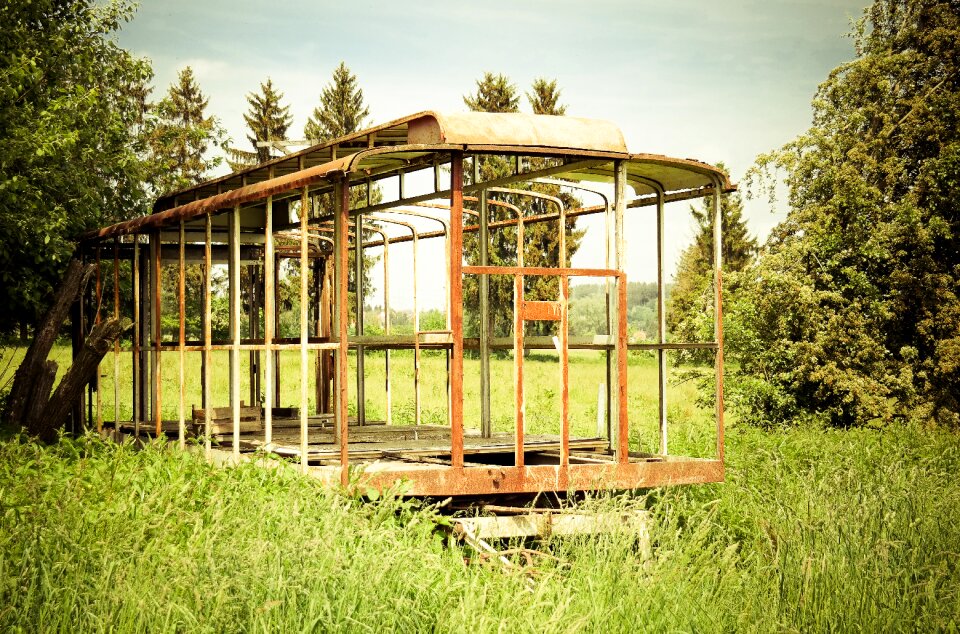 Fragile rust retro