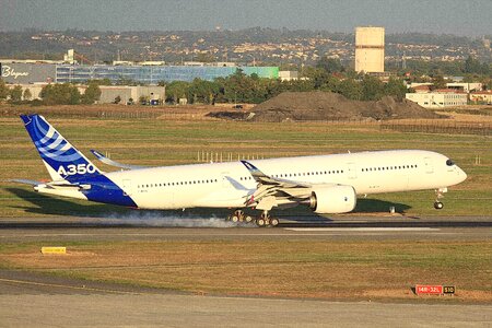 A350 aircraft landing photo