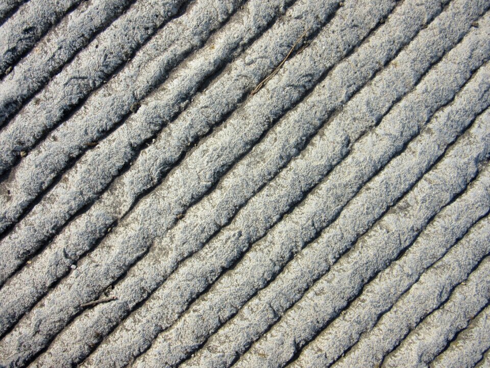 Ground scuffed grey