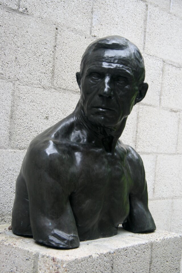 Black white museum
