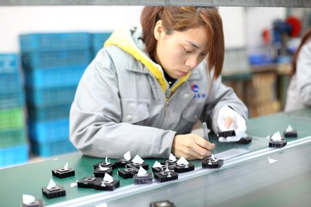 Workshop operator the assembly line