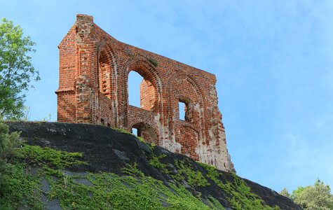 Architecture gothic destroyed