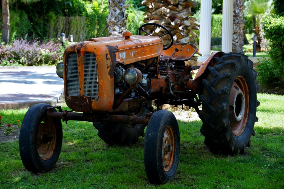 Old oldtimer middle-earth