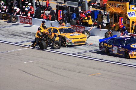 Sport competition pit stop photo