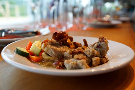 Restaurant chicken nice prepared