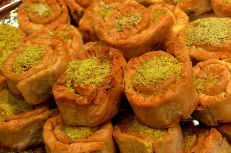 Tunisian food ethnic restaurant pistachio dessert