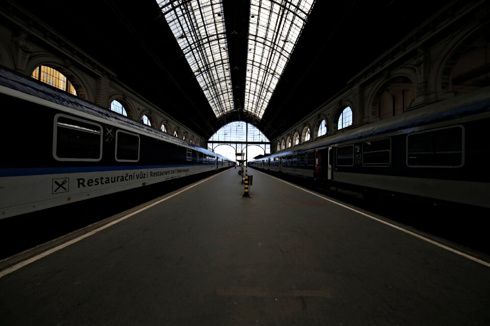 Transport hungary tracks photo