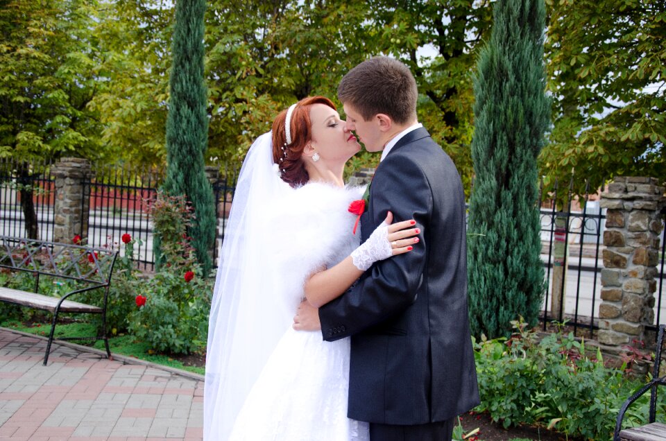 Bride stroll just married