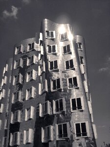 Building facade glass