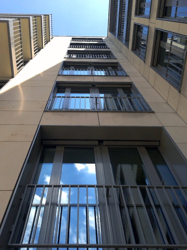 Facade düsseldorf bluish