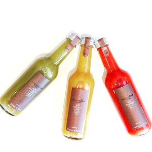 Tomatoes juice green yellow